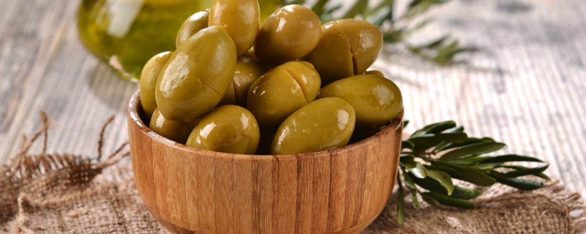 چگونه زیتون سبز را شیرین کنیم